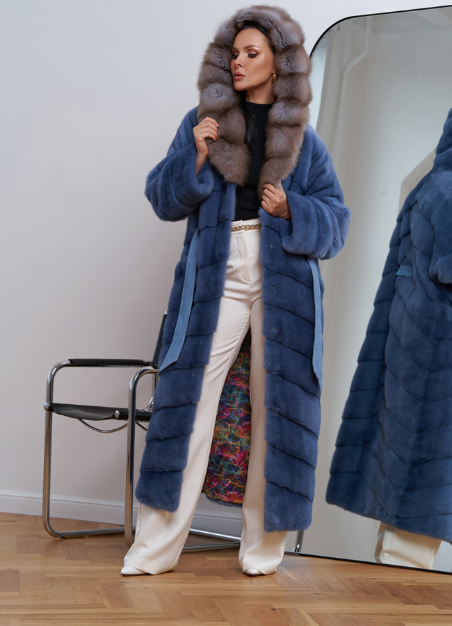 Длинная норковая шуба с капюшоном из меха куницы модель № 27568 универмаг малина