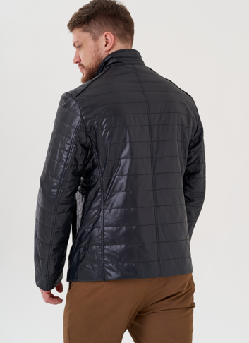 Куртка мужская черного цвета 