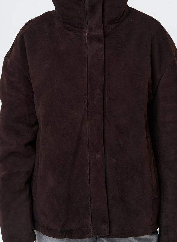 Куртка -пуховик из натуральной замши