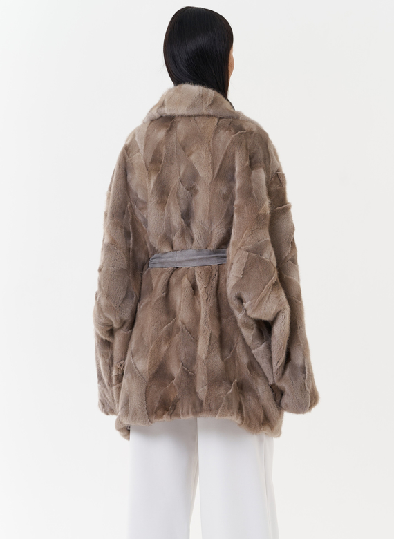 Шуба из меха скандинавской норки с поясом