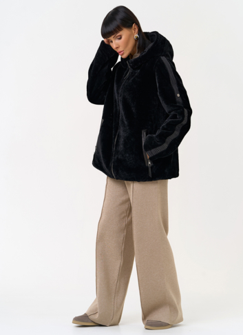 Женская двухсторонняя дубленка с капюшоном