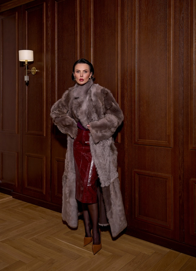 Женская двухсторонняя дубленка с поясом модель № 34126 в кредит фото