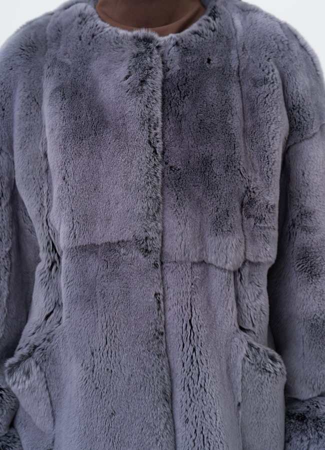 Короткая шуба из меха кролика модель № 29211 универмаг малина